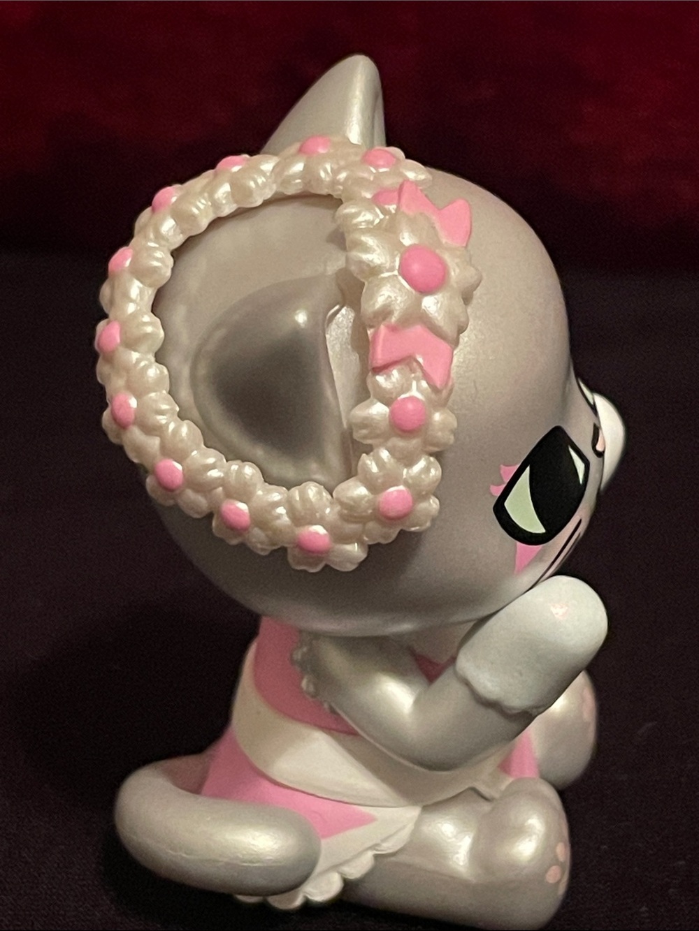 tokidoki Cherry Blossom Cat Vinyl Figure - Pink & Silver - Picture 4 of 6